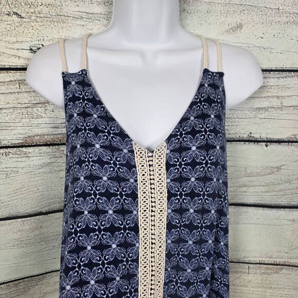 Maurices Navy Boho Print Crochet Trim Tank Top Size XL - Picture 3 of 7